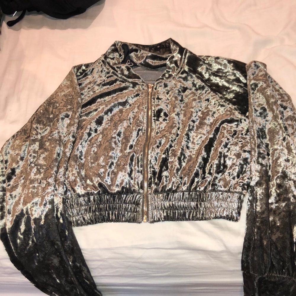 Zipper up Top